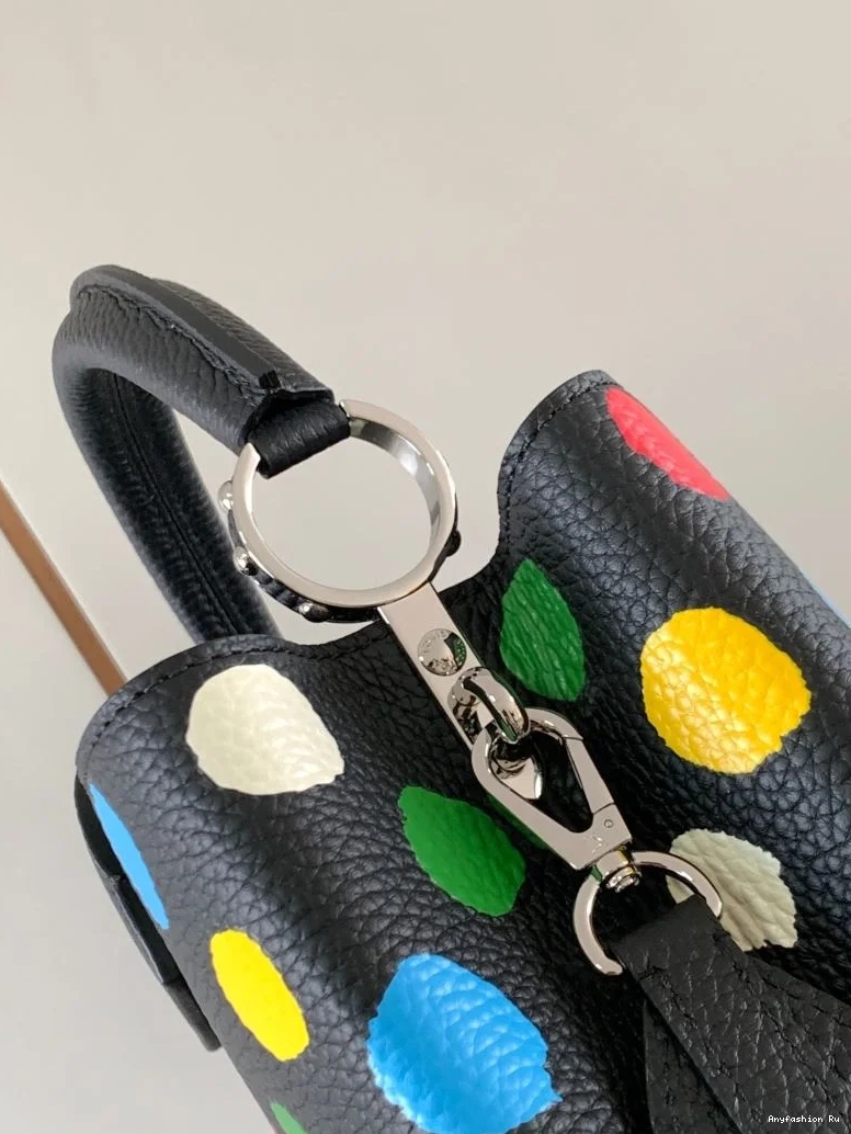 Bags Vuitton Louis 39974 Affordable Capucines BB 0802